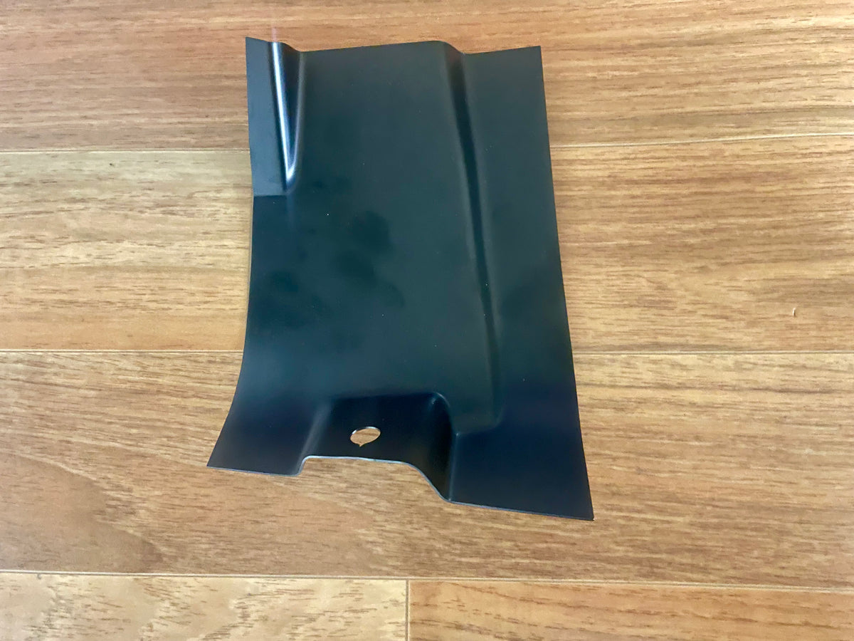 Left Lower Front Inner Guard Rust Panel XR XT XW XY – Early Falcon Spares