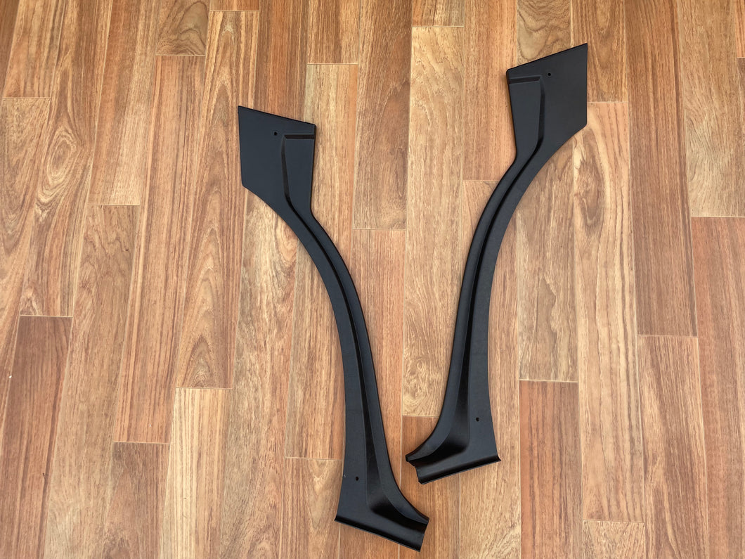 Black Plastic Dog Leg Wheel Arch Trim XR-Y