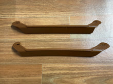 Load image into Gallery viewer, Pair Plastic Carpet Joiners XA XB Saddle Parchment
