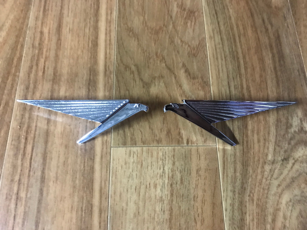 Falcon Speedy Bird Guard Badges Silver Pair
